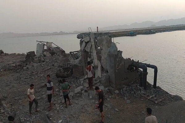 واکنش وزیر نیرو به حمله ارتش تروریستی آمریکا به آب شیرین کن جاسک
