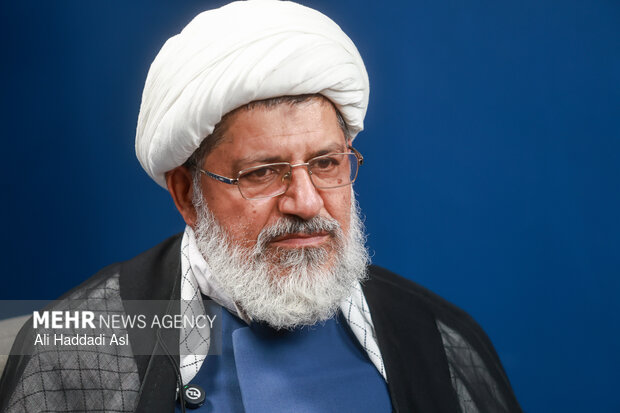 شیرازی: اگر جنگ ۱۰ سال هم طول بکشد، آماده‌ایم