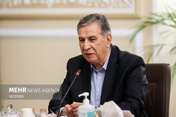 پرداخت ۵۰ درصد مطالبات واردکنندگان کالاهای اساسی با دستور رئیس‌جمهور