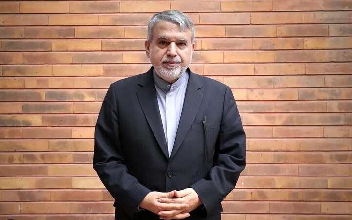 نمایشگاه «زنگ آخر» در نجف گشایش یافت