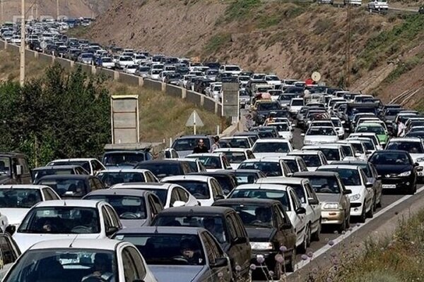 ترافیک سنگین در چالوس و آزادراه قزوین-کرج-تهران