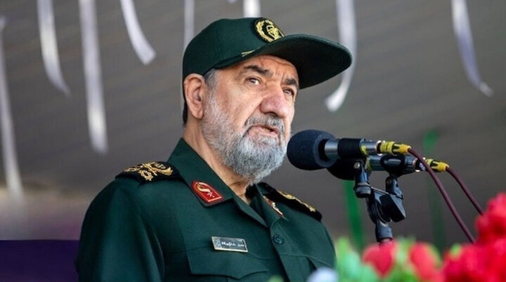 محسن رضایی خط و نشان کشید/ در صورت تهدید علیه ایران، آمریکایی‌ها را پاسخگو می‌کنیم