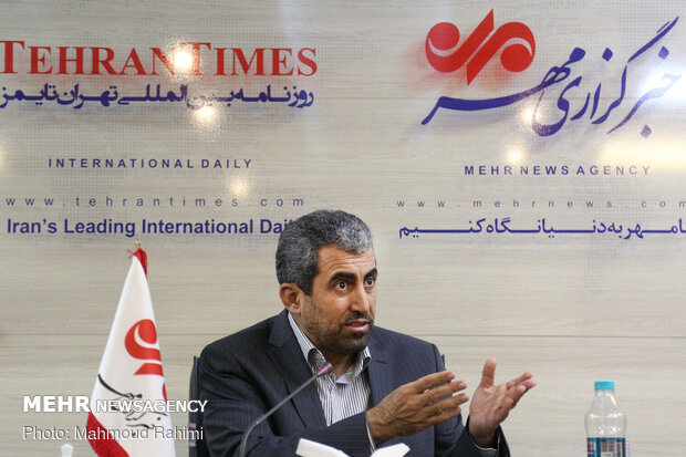پورابراهیمی: هیچ کشور بیگانه‌ای حق تعیین تکلیف برای تنگه هرمز را ندارد