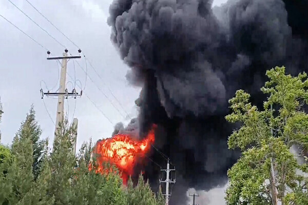 مهار آتش‌سوزی در گاراژ خودروهای اسقاطی جاده خاوران