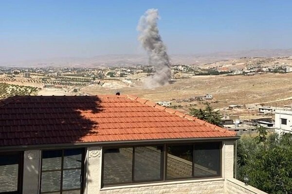 به آتش کشیدن خانه‌های مردم لبنان توسط اسرائیل+ فیلم