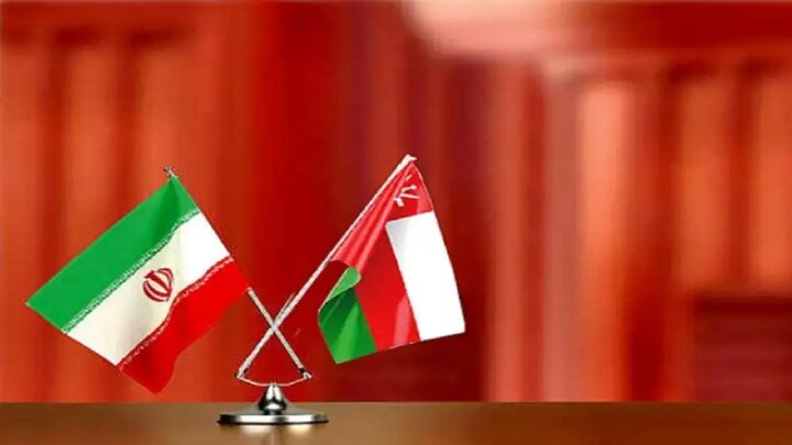 عمان: مذاکرات درباره تنگه هرمز در فضایی مثبت در جریان است